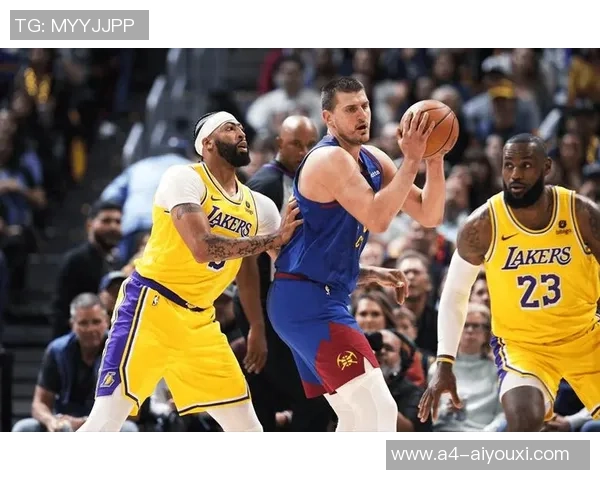 皮尔斯：莫里斯兄弟因会拳击而能在街头打斗中打赢约基奇兄弟